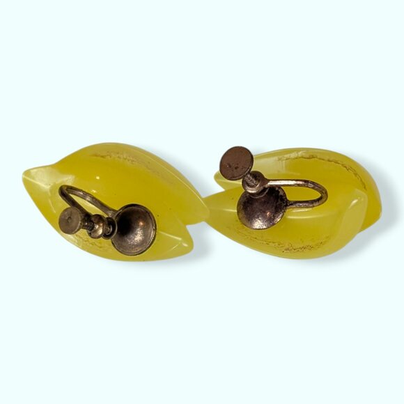 V. Mid-Century Yellow Moonglow Lucite Earrings - Picture 5 of 6
